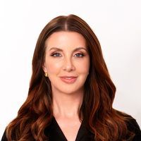 portrait of Shannon Watts